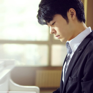 操大奶美女国产
